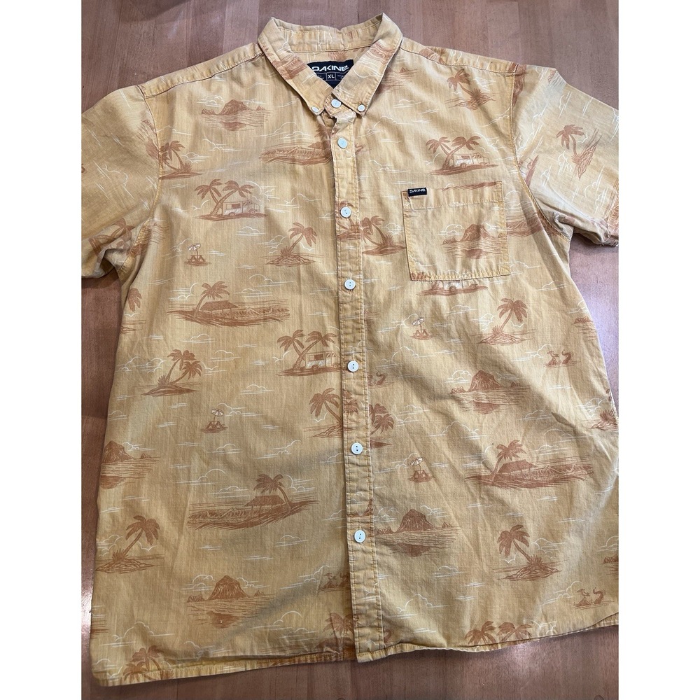 DAKINE Men's Hawaiian Shirt Size‎ XL Yellow Surf Aloha Palm Tree 100% Cotton